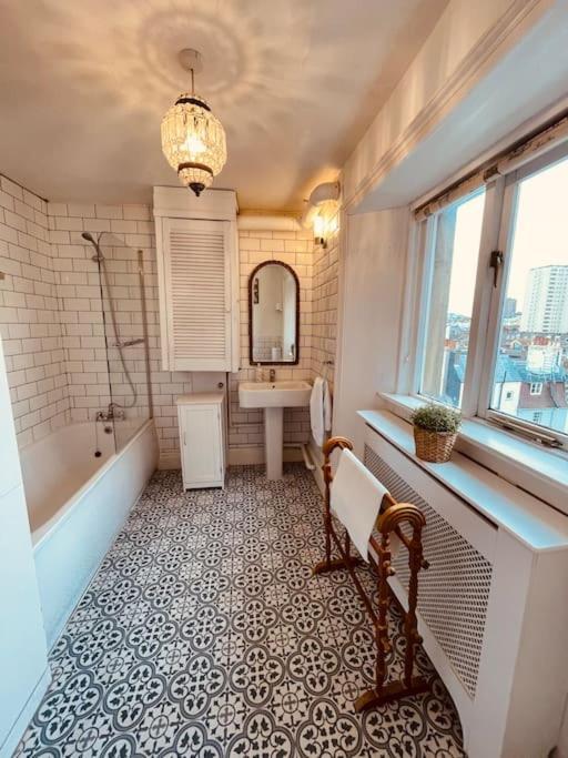 Penthouse Sea View Home Brighton Exteriör bild